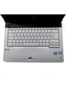 Fujitsu S751 | 14" Matt | Intel i3 | 4GB RAM | 300GB | Windows XP | QWERTZ