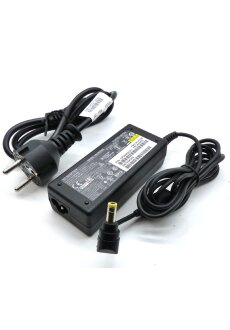 Fujitsu AC Adapter 65W 19V 3,65A 65W Netzteil für...
