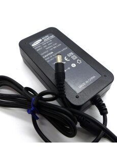 Samsung Ac/Dc Adapter 14v 4,29A Netzteil