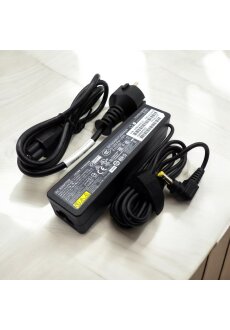 Fujitsu Slim AC Adapter 65W A13-065N3A  CP531975-01 AC241B FPC