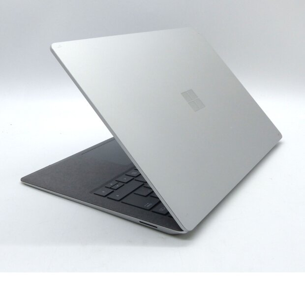 microsoft-surface-laptop-3-135